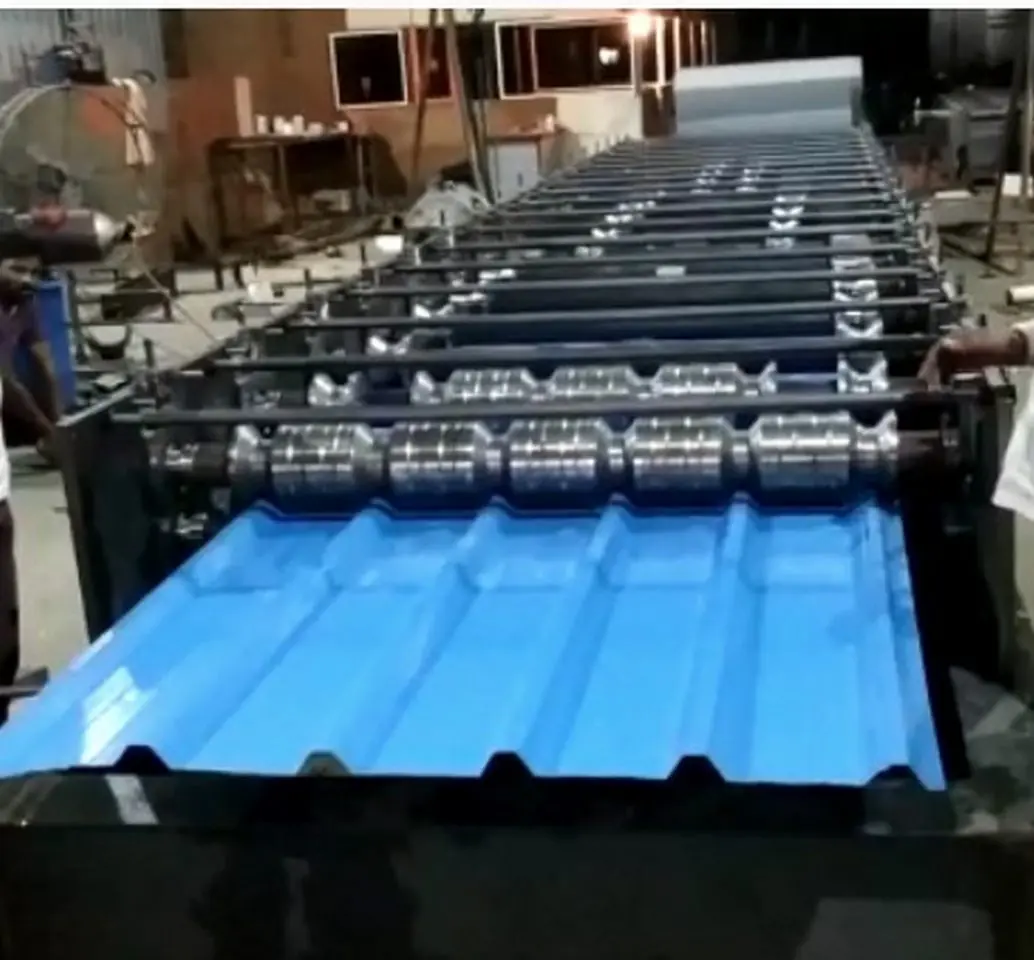 Industrial roll forming machine for steel sheets