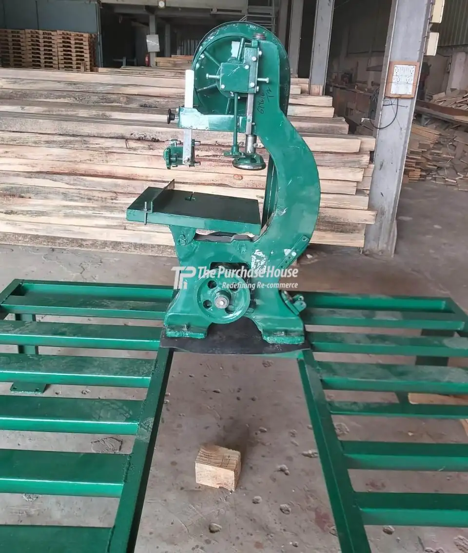 Automated Bandsaw Wood Cutting