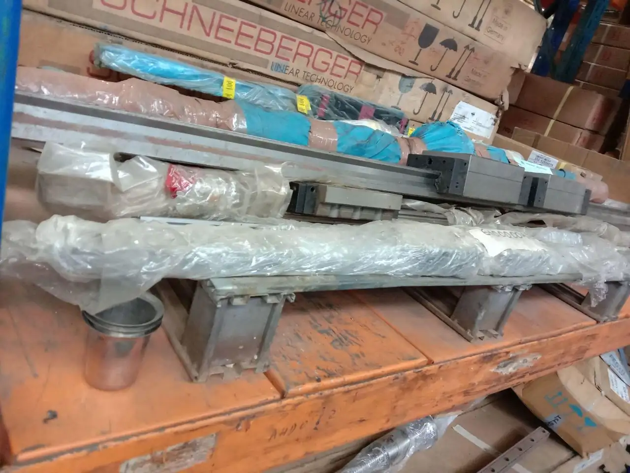 LM GUIDEWAYS (LINEAR MACHINE GUIDEWAYS)