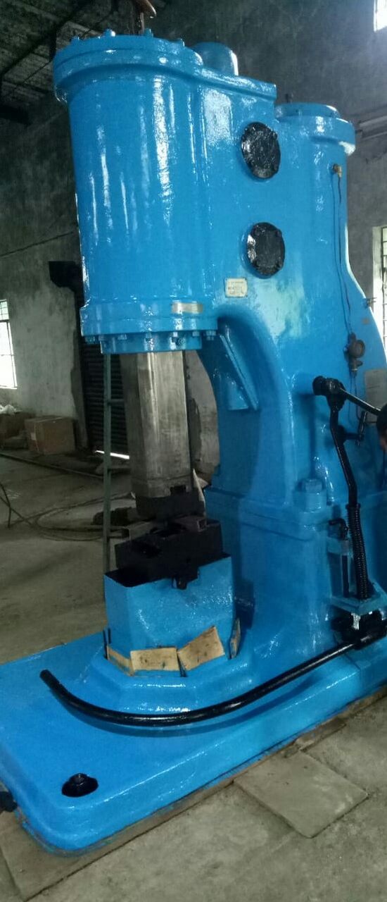 PNEUMATIC FORGING HAMMER