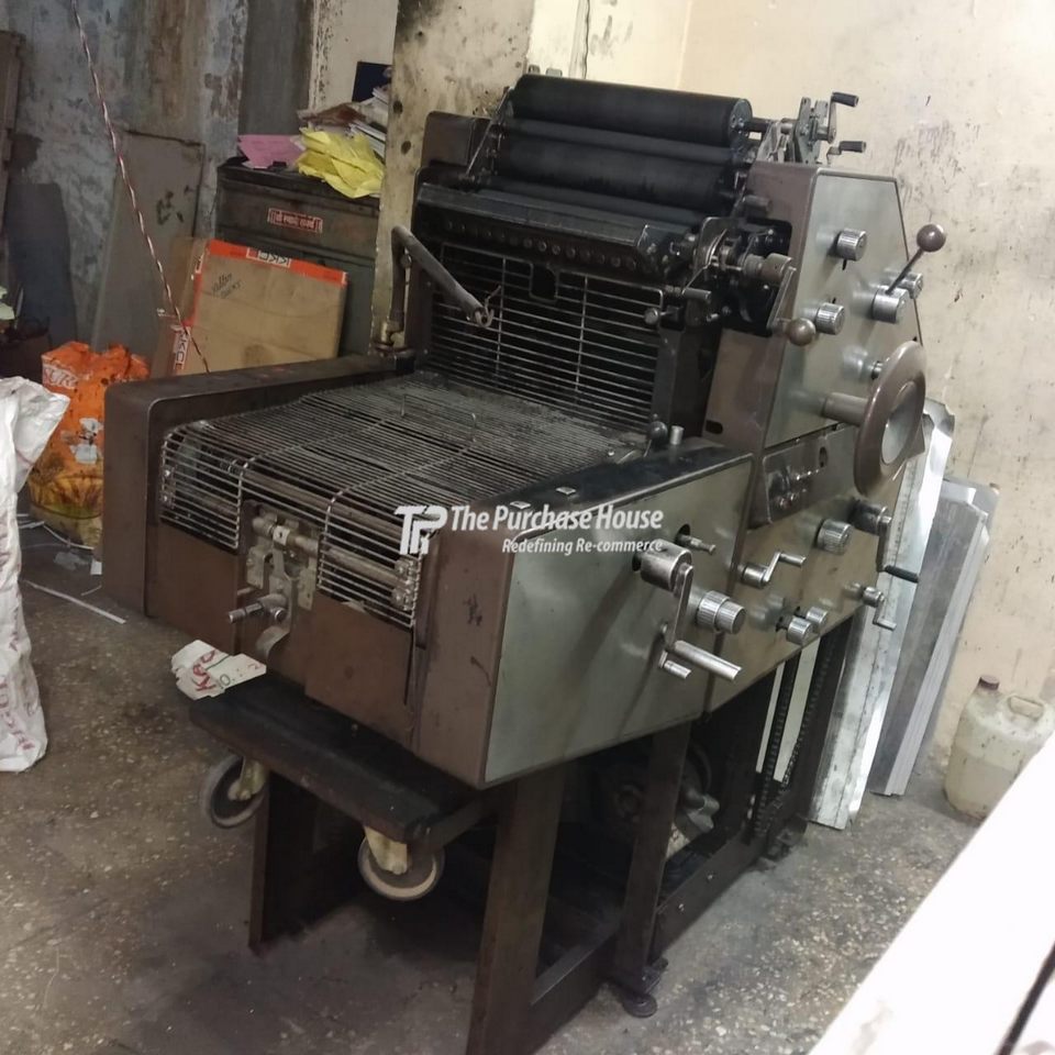 CHAIN DELIVERY PRINTING MACHINE