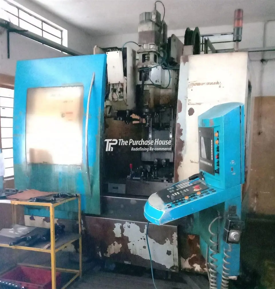 VERTICAL MACHINING CENTER (VMC)