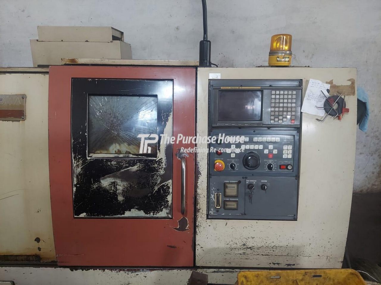 CNC TURNING MACHINE
