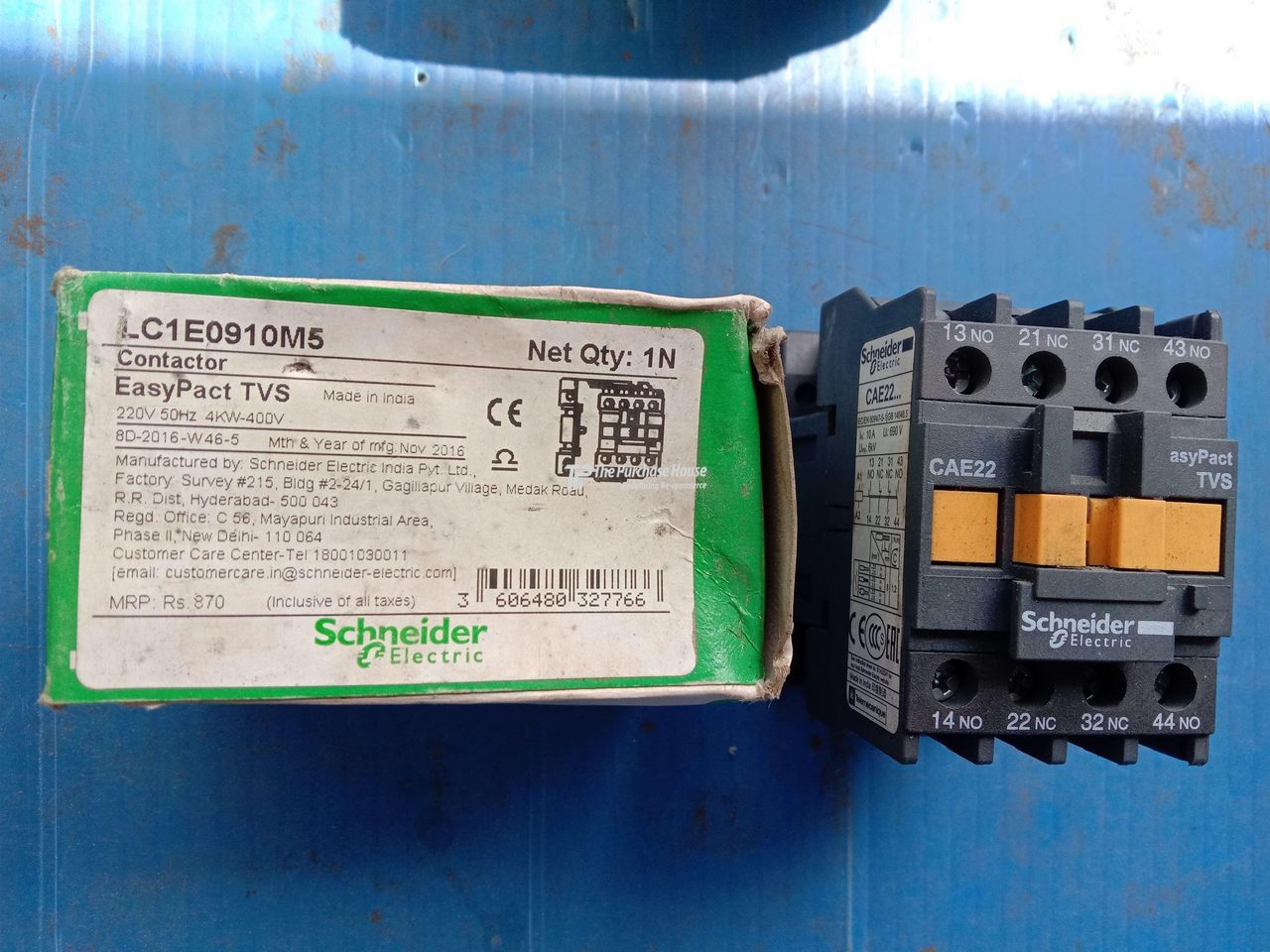 CONTACTOR