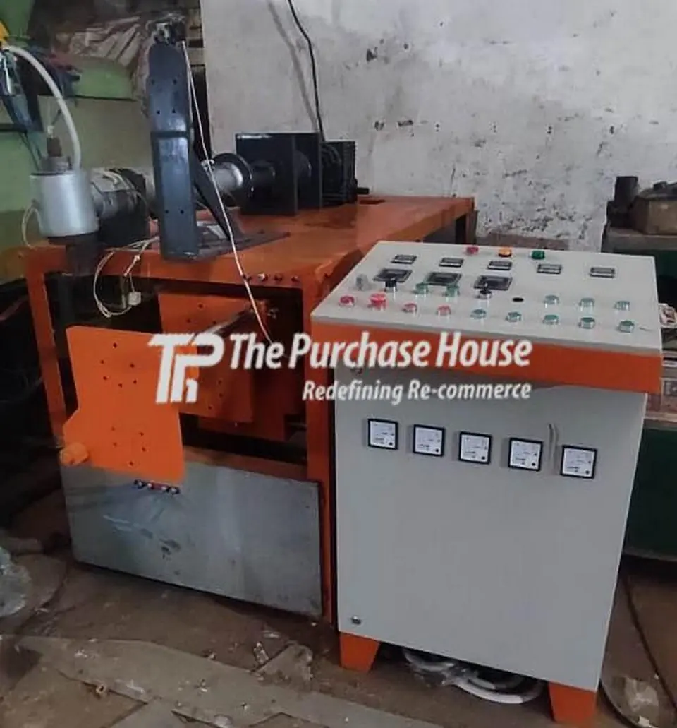 Blow Moulding Machine for Bottles and Containers