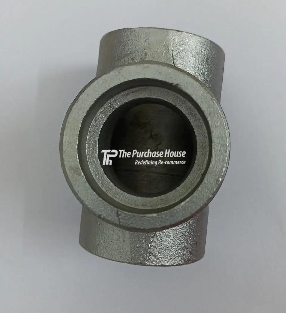 SS 304 SOCKET WELD TEE