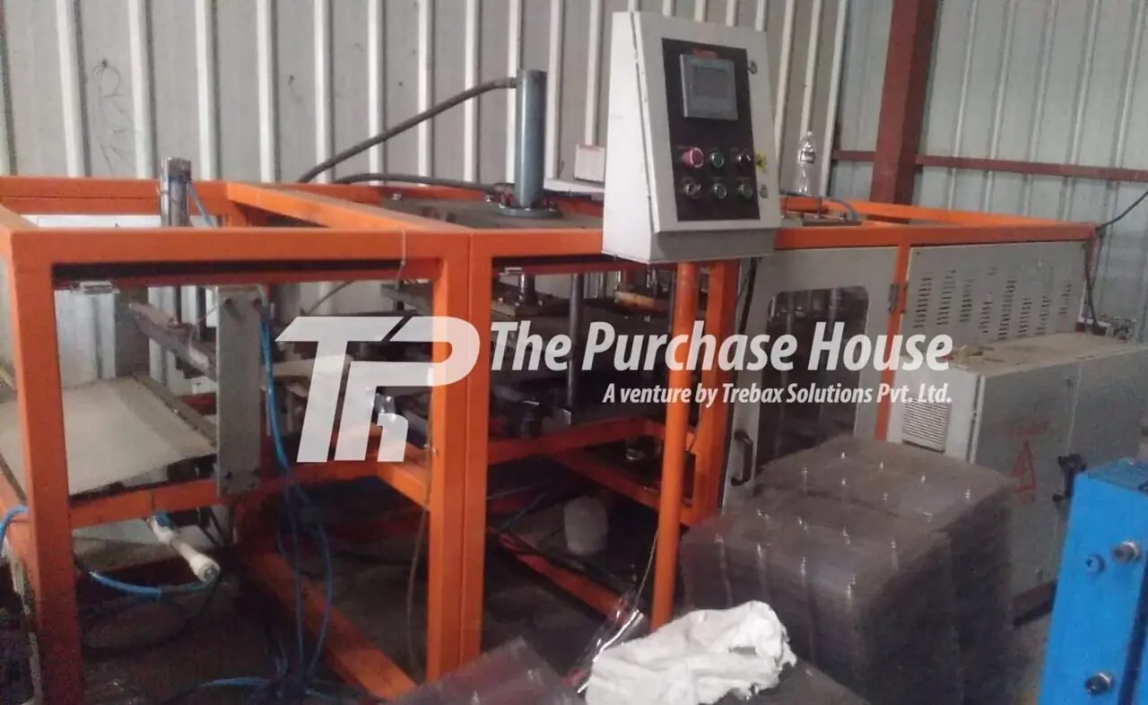 Vacuum Forming Machine Plastic Molding Use