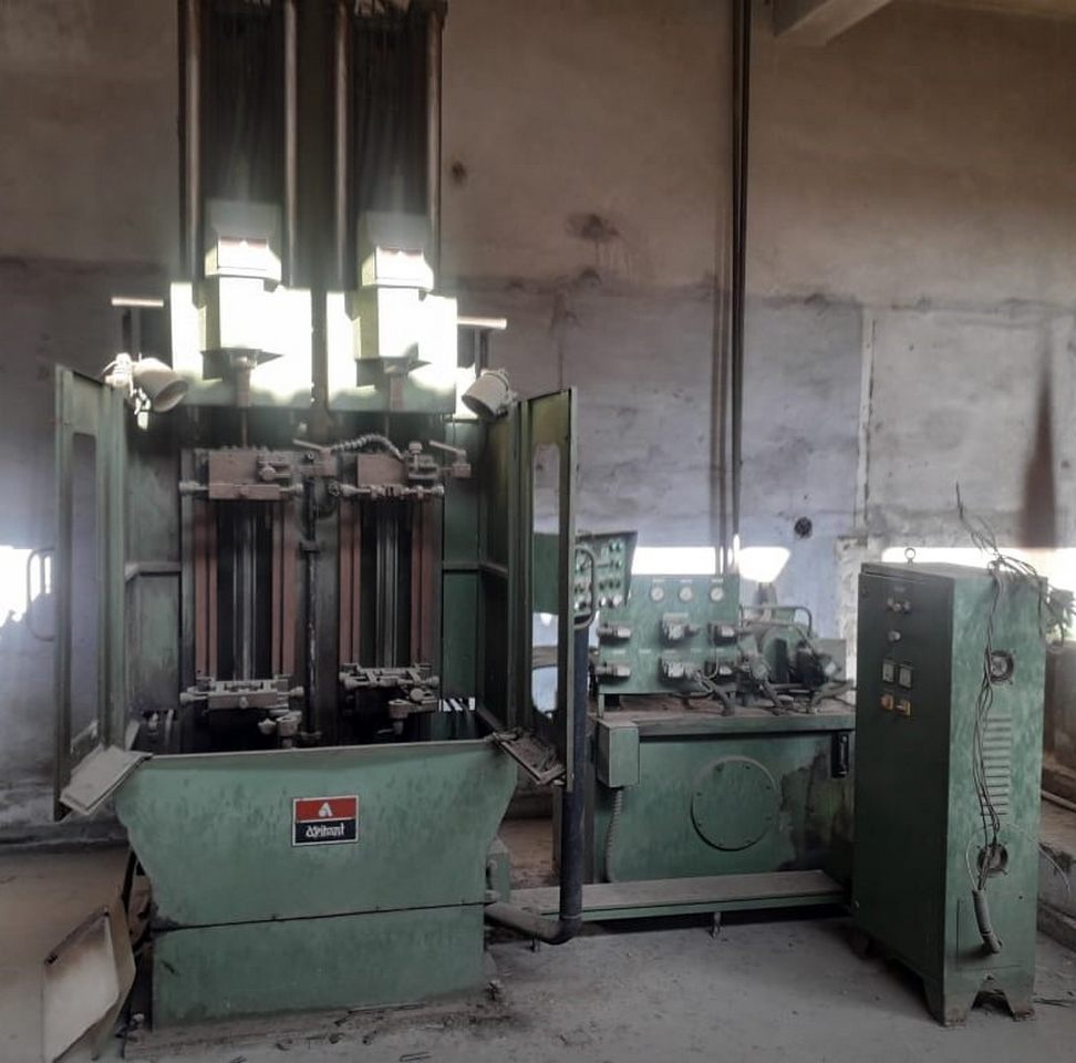 VERTICAL HONING MACHINE