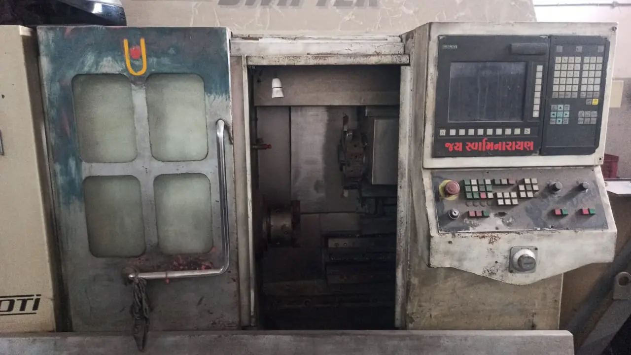 CNC TURNING MACHINE