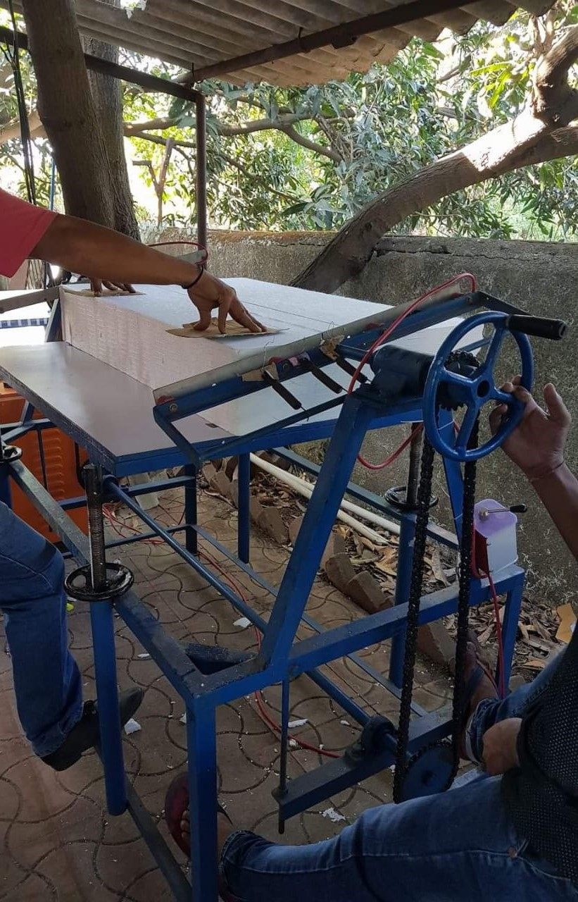 THERMOCOLE SHEET AND PIPE CUTTING MACHINE