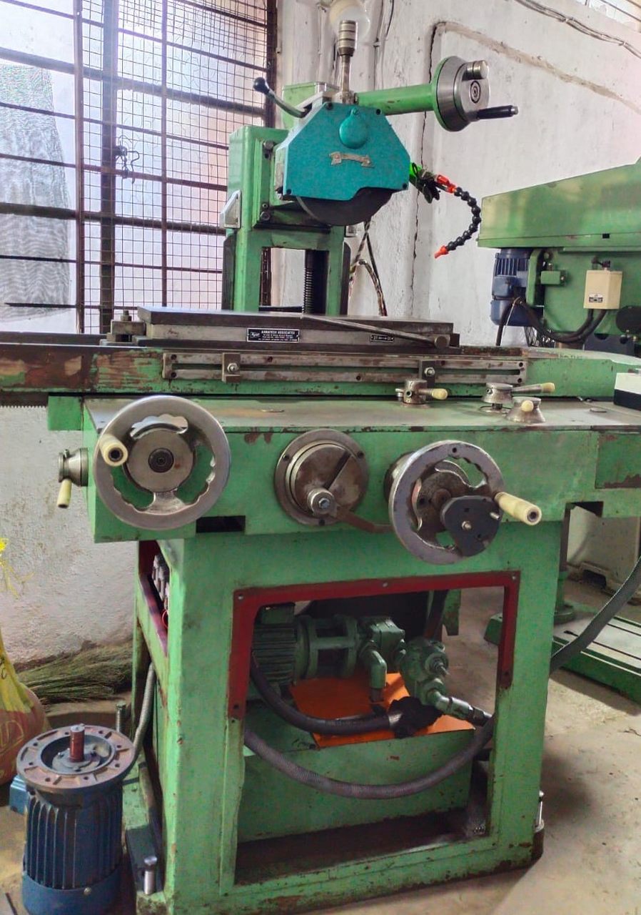 SURFACE GRINDER MACHINE