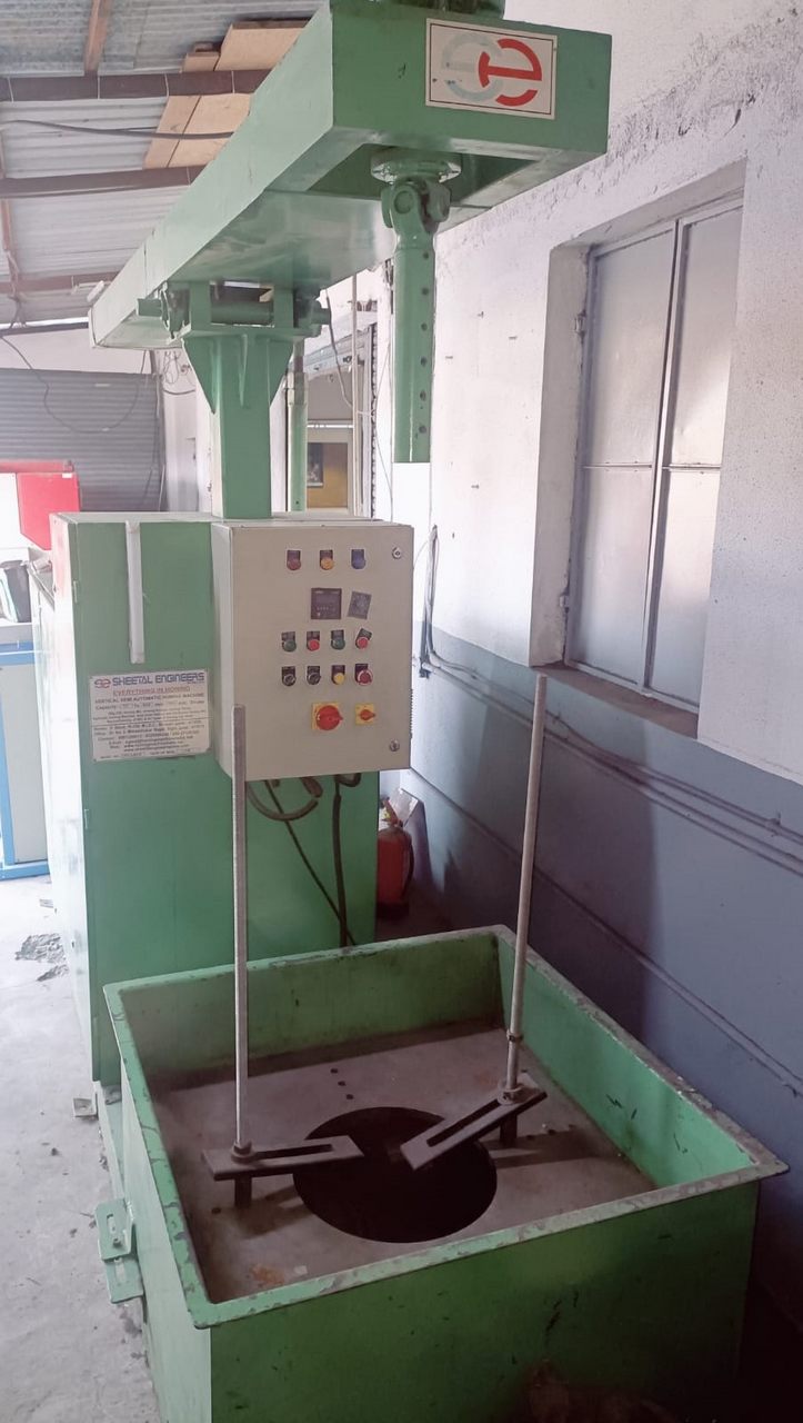 VERTICAL SEMI AUTOMATIC HONNING MACHINE