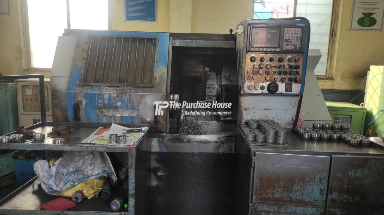 CNC TURNING MACHINE