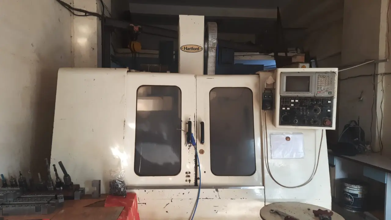 VERTICAL MACHINING CENTER (VMC)