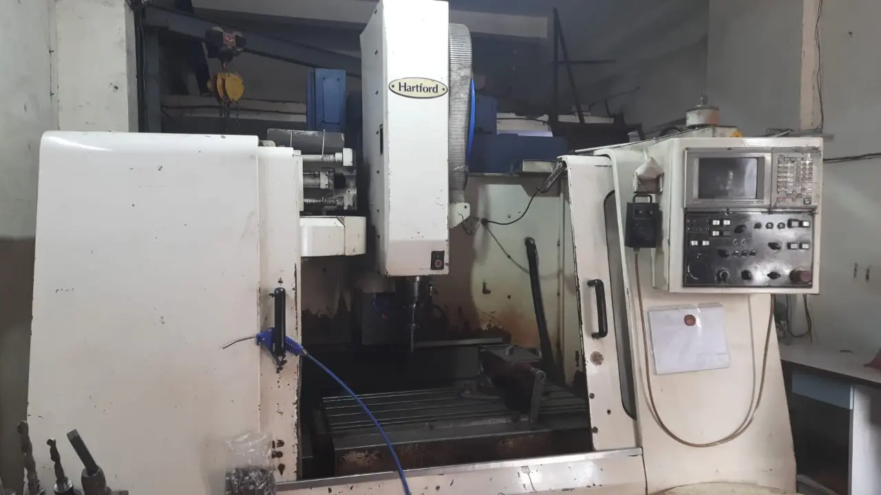 VERTICAL MACHINING CENTER (VMC)
