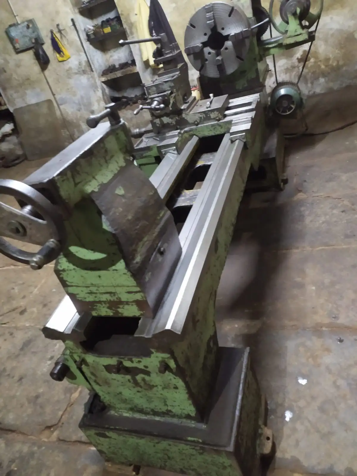 LATHE MACHINE