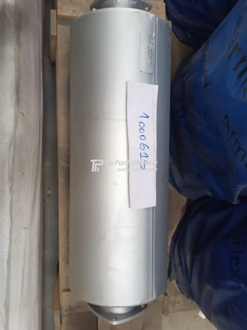 MUFFLER
