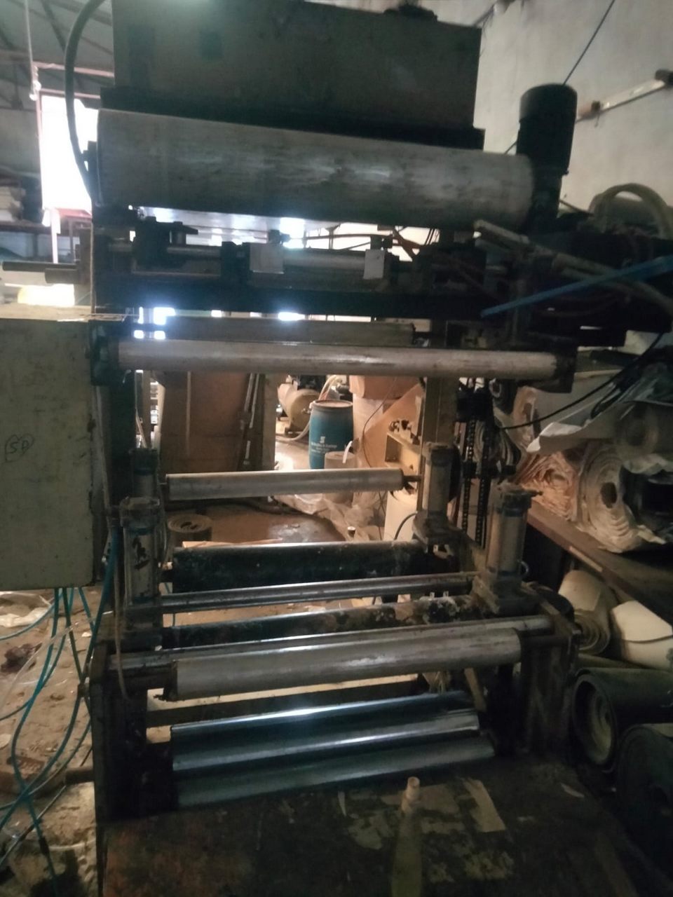 ADHESIVE COATING MACHINE