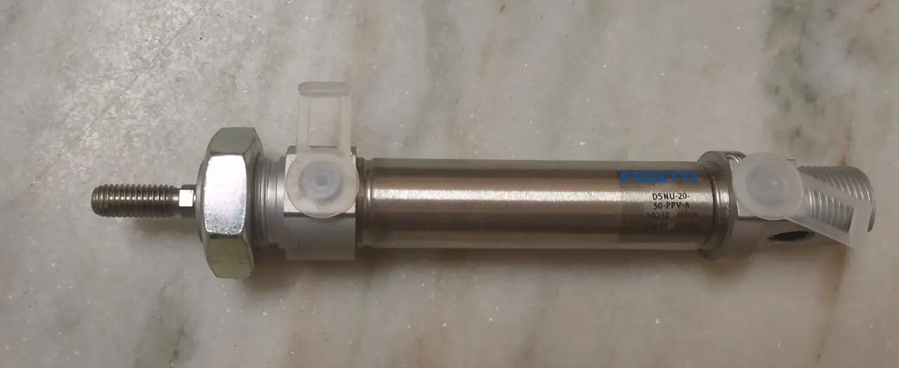 PNEUMATIC CYLINDER