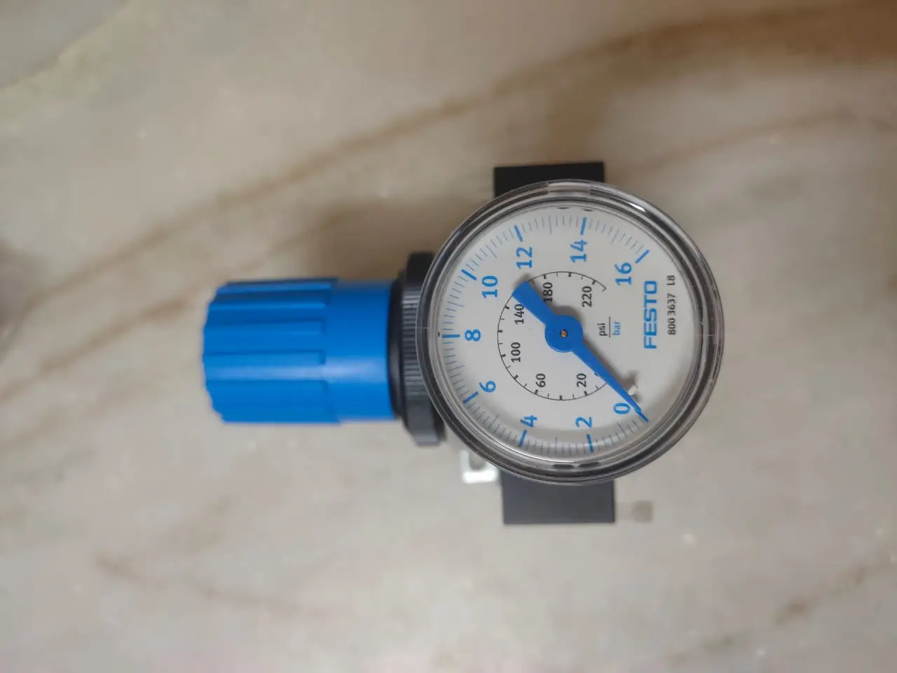 PRESSURE REGULATOR