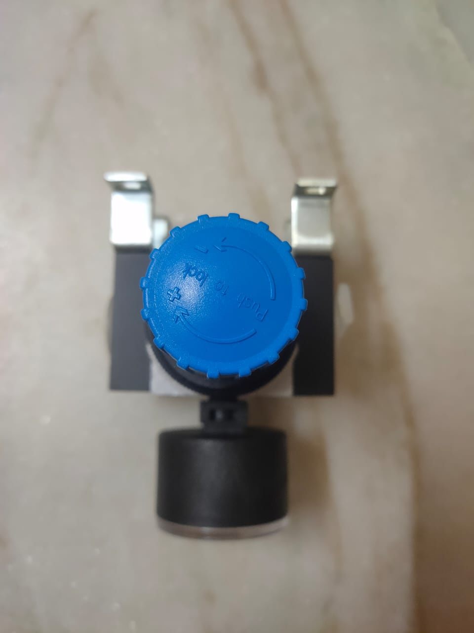 PRESSURE REGULATOR