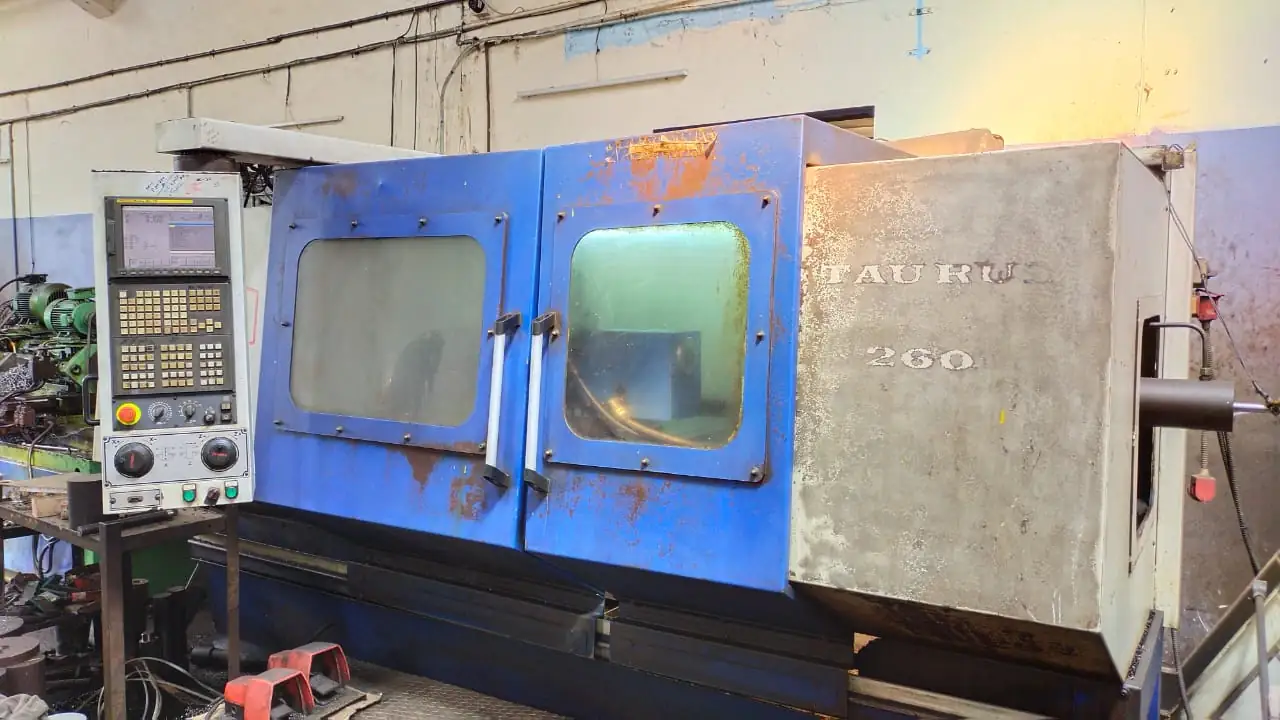 CNC TURNING MACHINE
