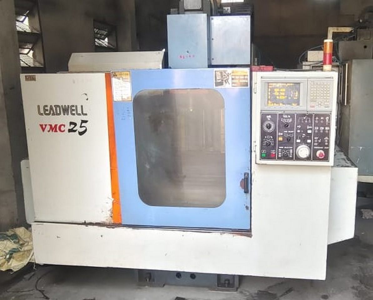VERTICAL MACHINING CENTER