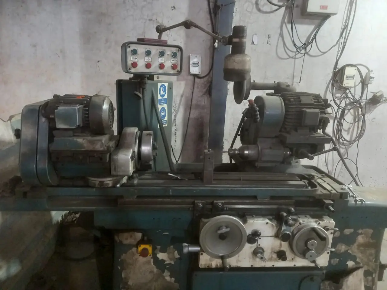 ID OD CYLINDRICAL GRINDER MACHINE