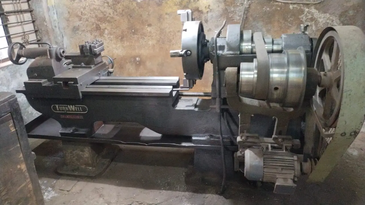 LATHE MACHINE