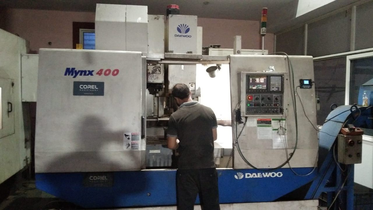 VERTICAL MACHINING CENTER (VMC)