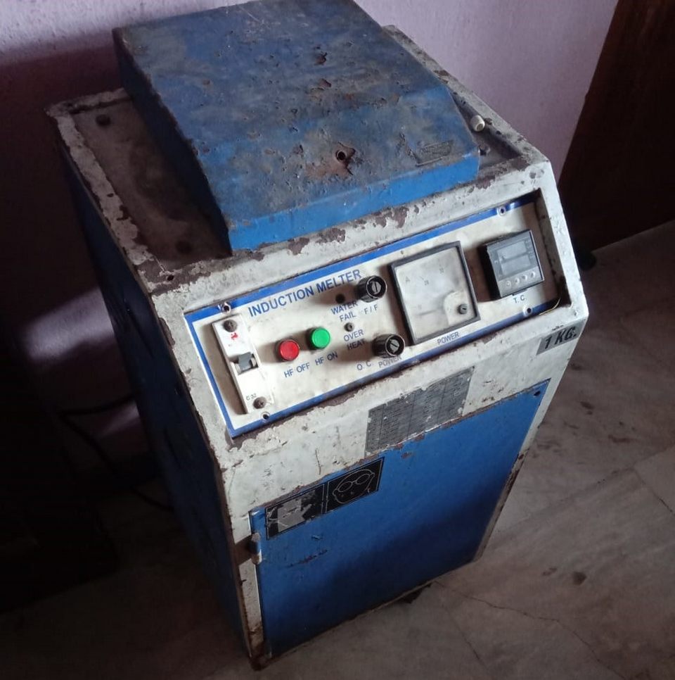 INDUCTION MELTER