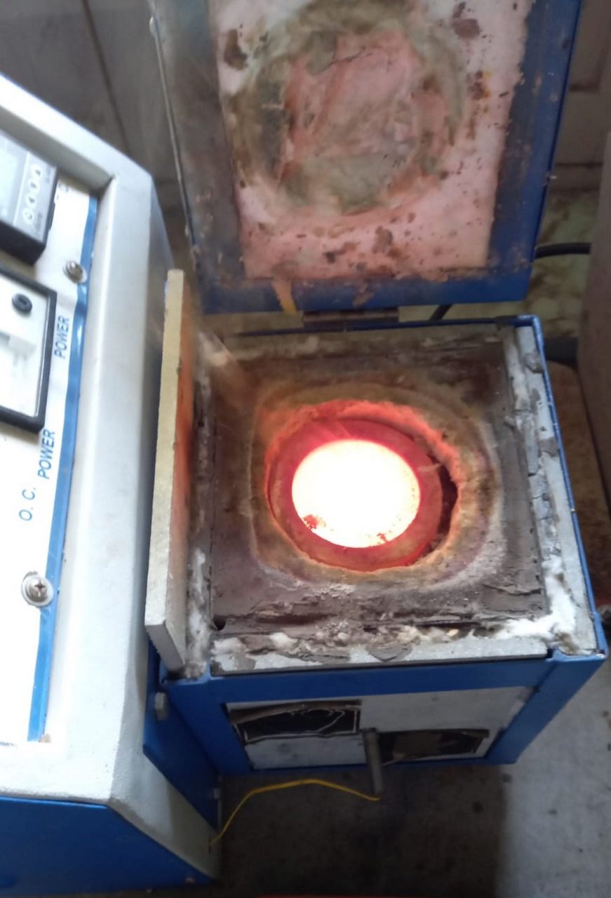 INDUCTION MELTER