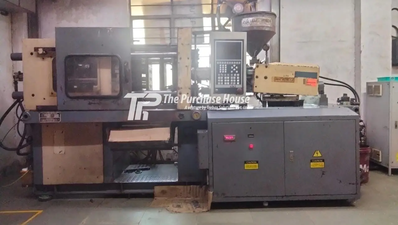 INJECTION MOULDING MACHINE