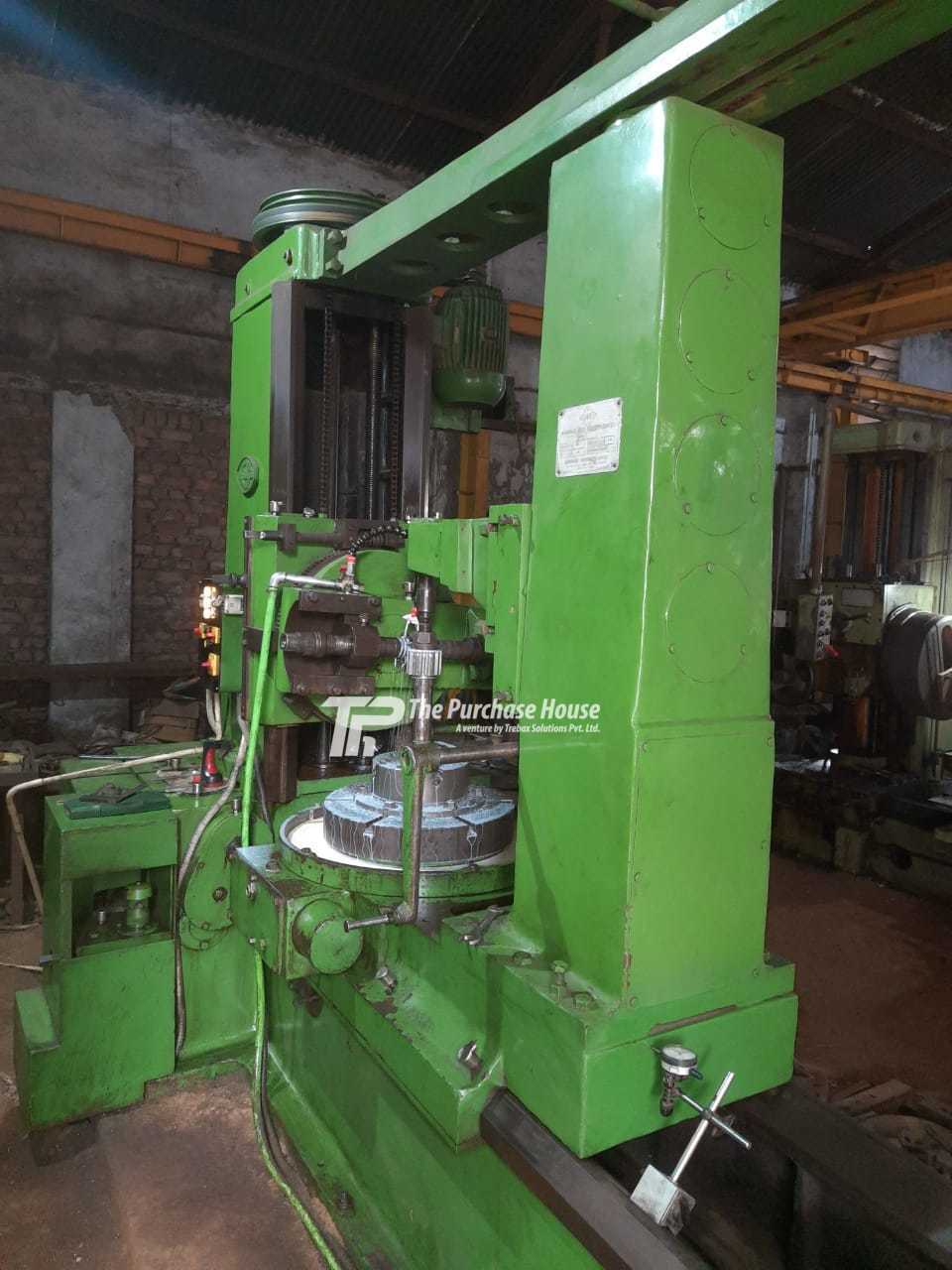 GEAR HOBBING MACHINE