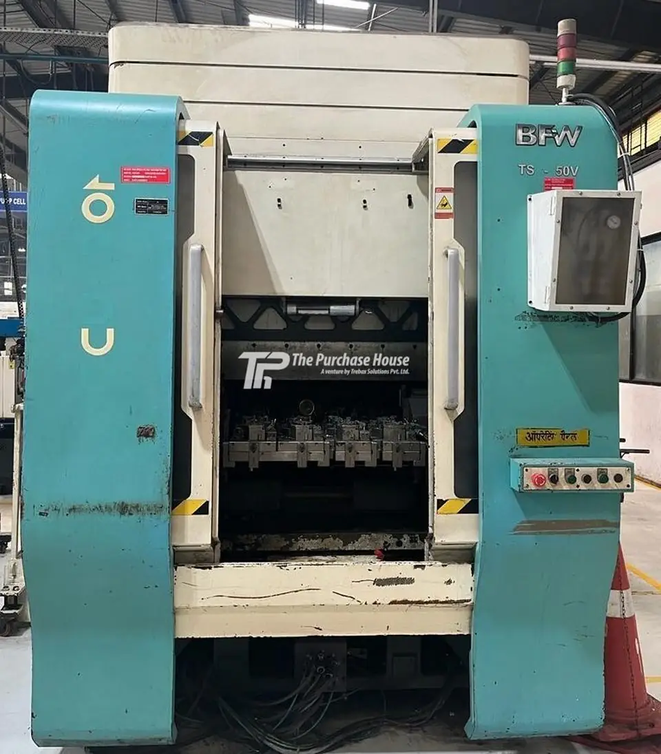 VERTICAL MACHINING CENTER WITH AUTOMATIC PALLET CHANGER (VMC)