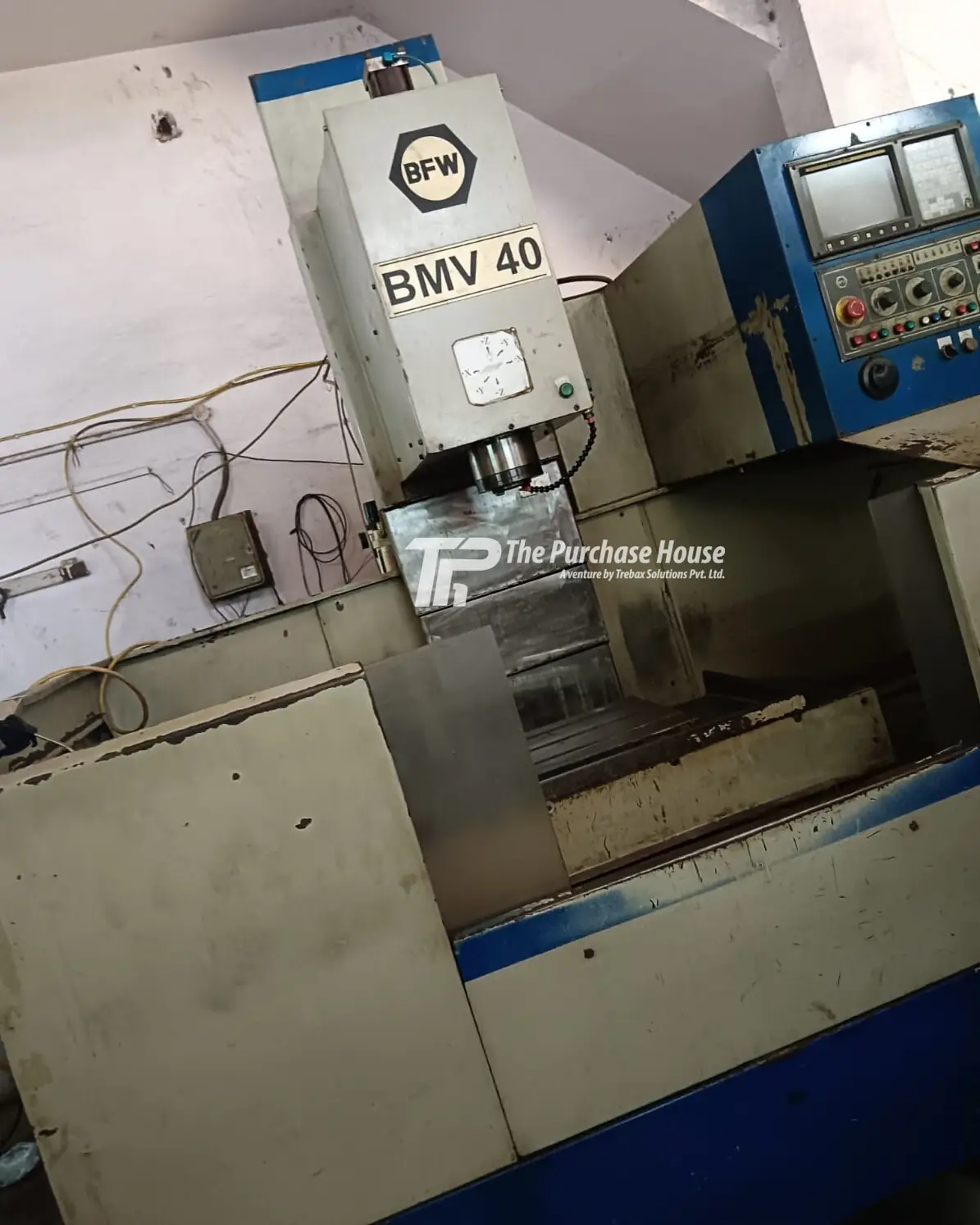 VERTICAL MACHINING CENTER (VMC)