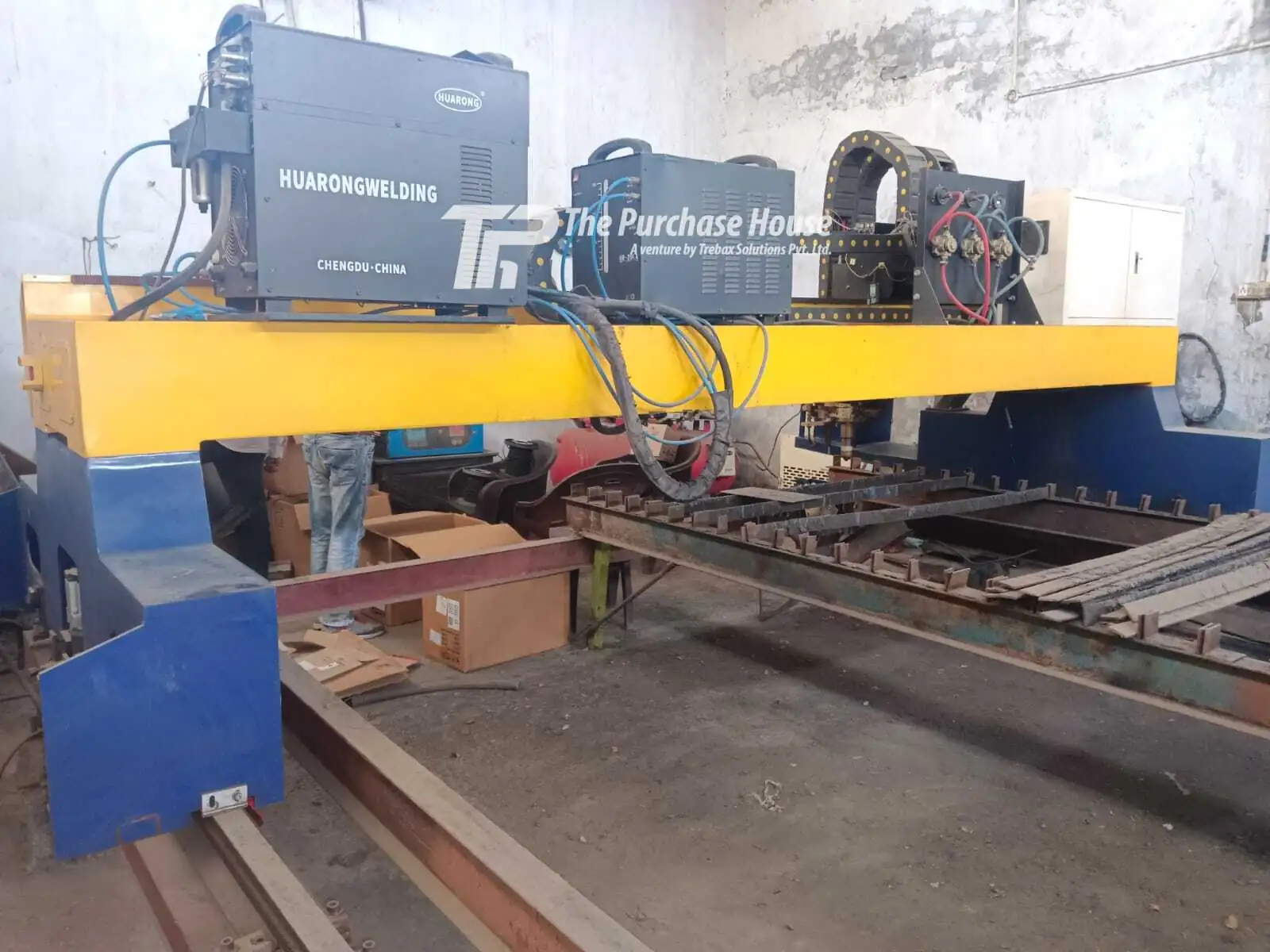 CNC PLASMA CUTTING MACHINE