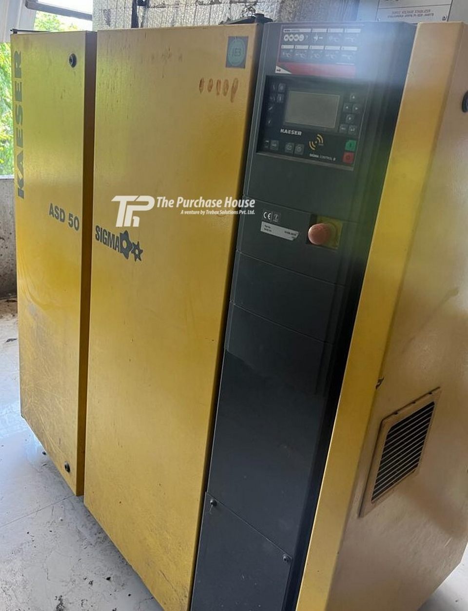 SCREW AIR COMPRESSOR