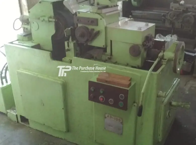 CENTERLESS GRINDER MACHINE