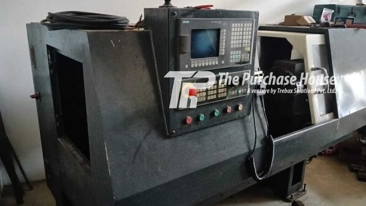 CNC TURNING MACHINE