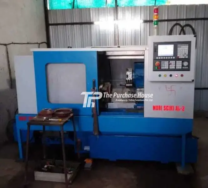 CNC TURNING MACHINE