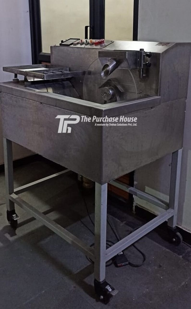 CHOCOLATE MOULDING MACHINE CUM TEMPERING MACHINE