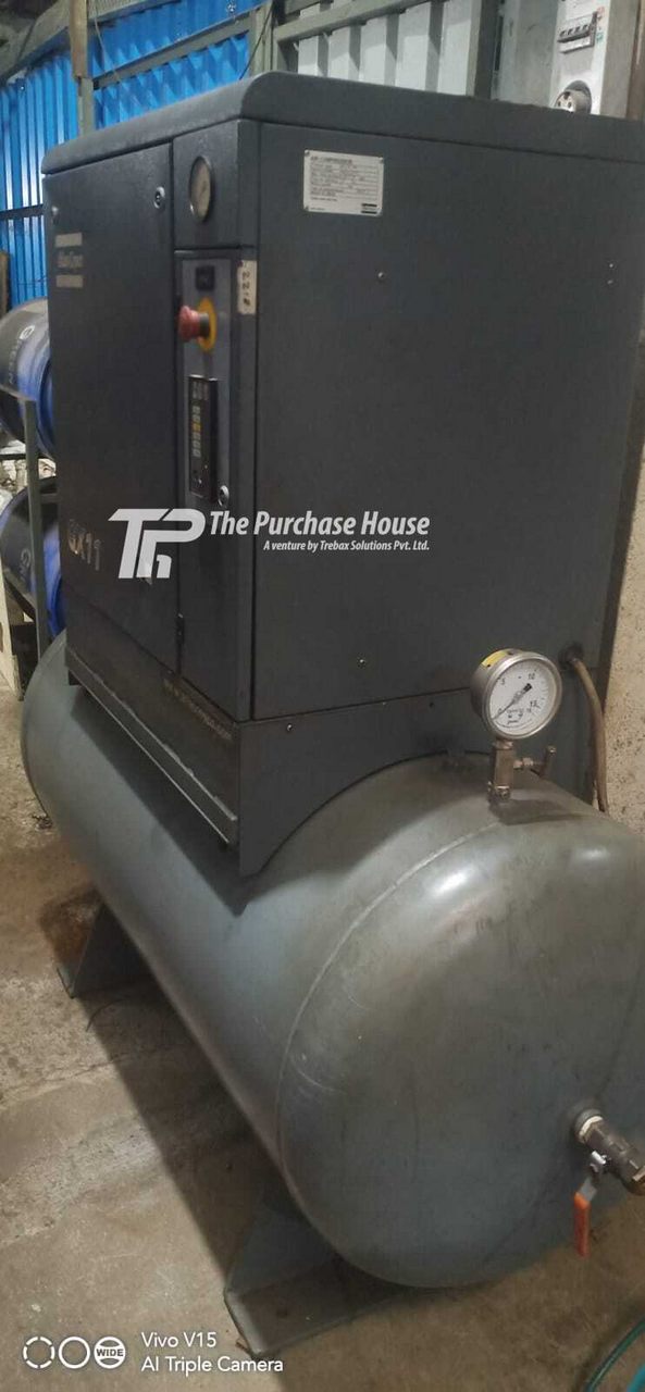 SCREW AIR COMPRESSOR