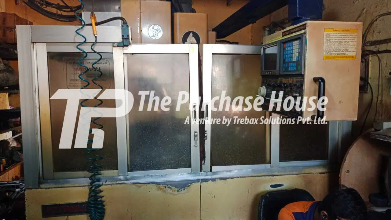 VERTICAL MACHINING CENTER (VMC)