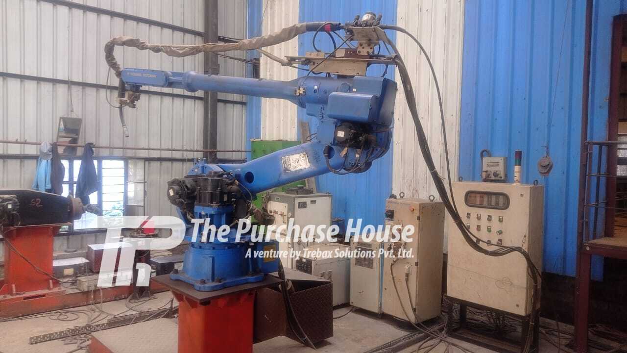 WELDING ROBOT