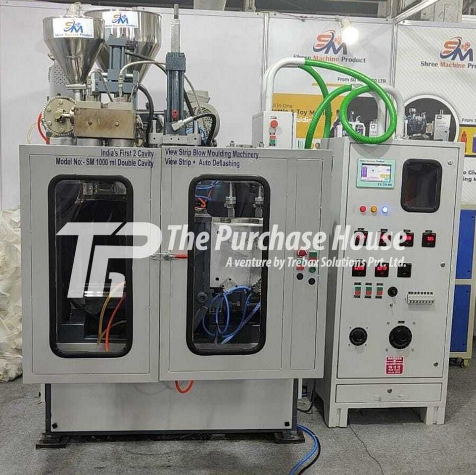 BLOW MOULDING MACHINE