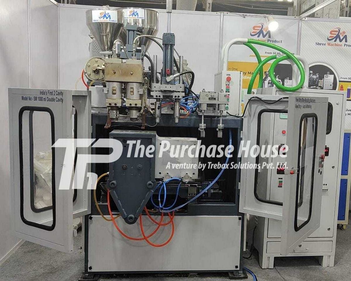 BLOW MOULDING MACHINE