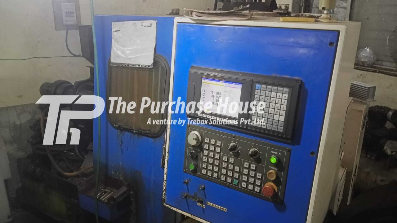 CNC TURNING MACHINE