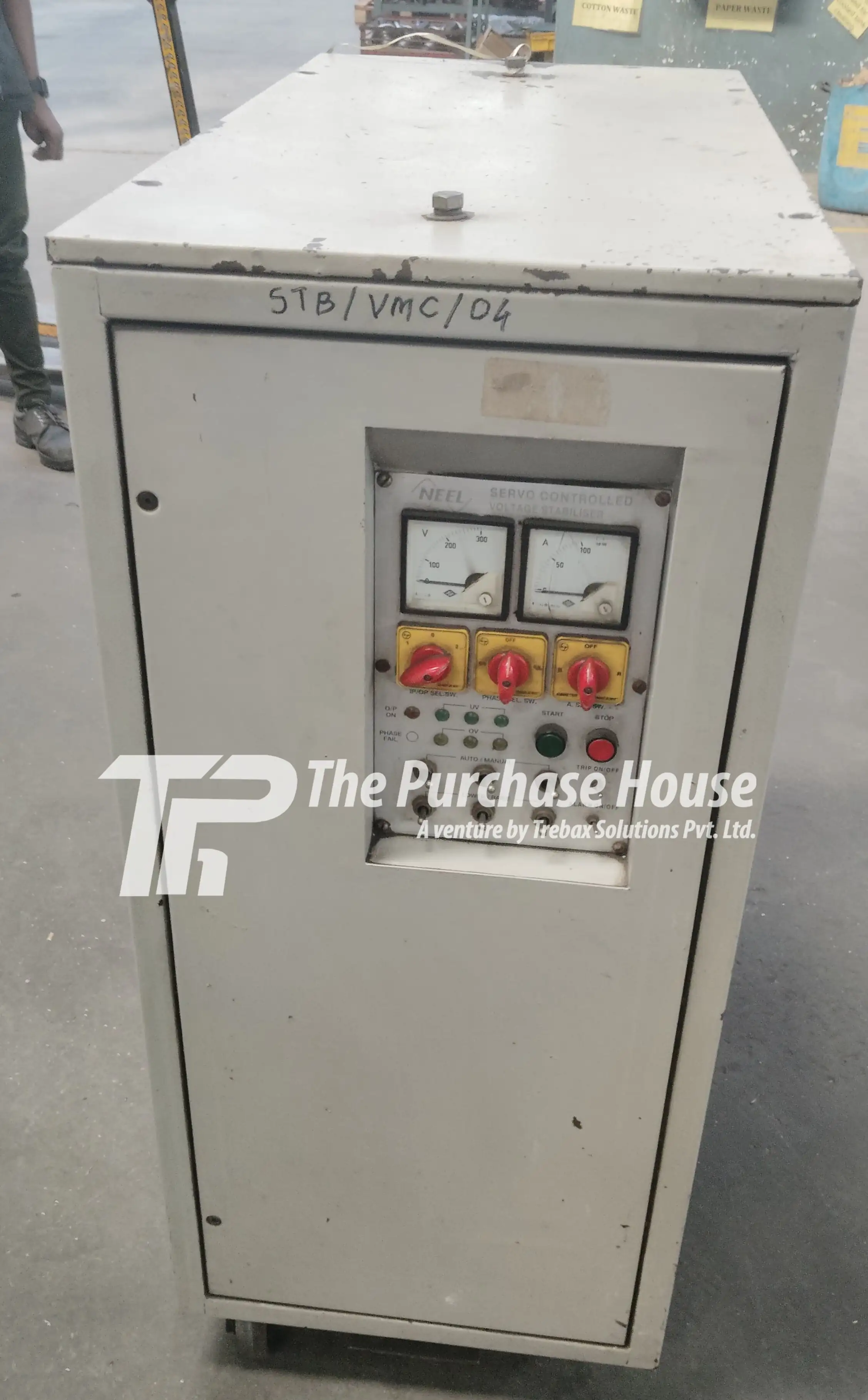 SERVO CONTROLLED VOLTAGE STABILIZER