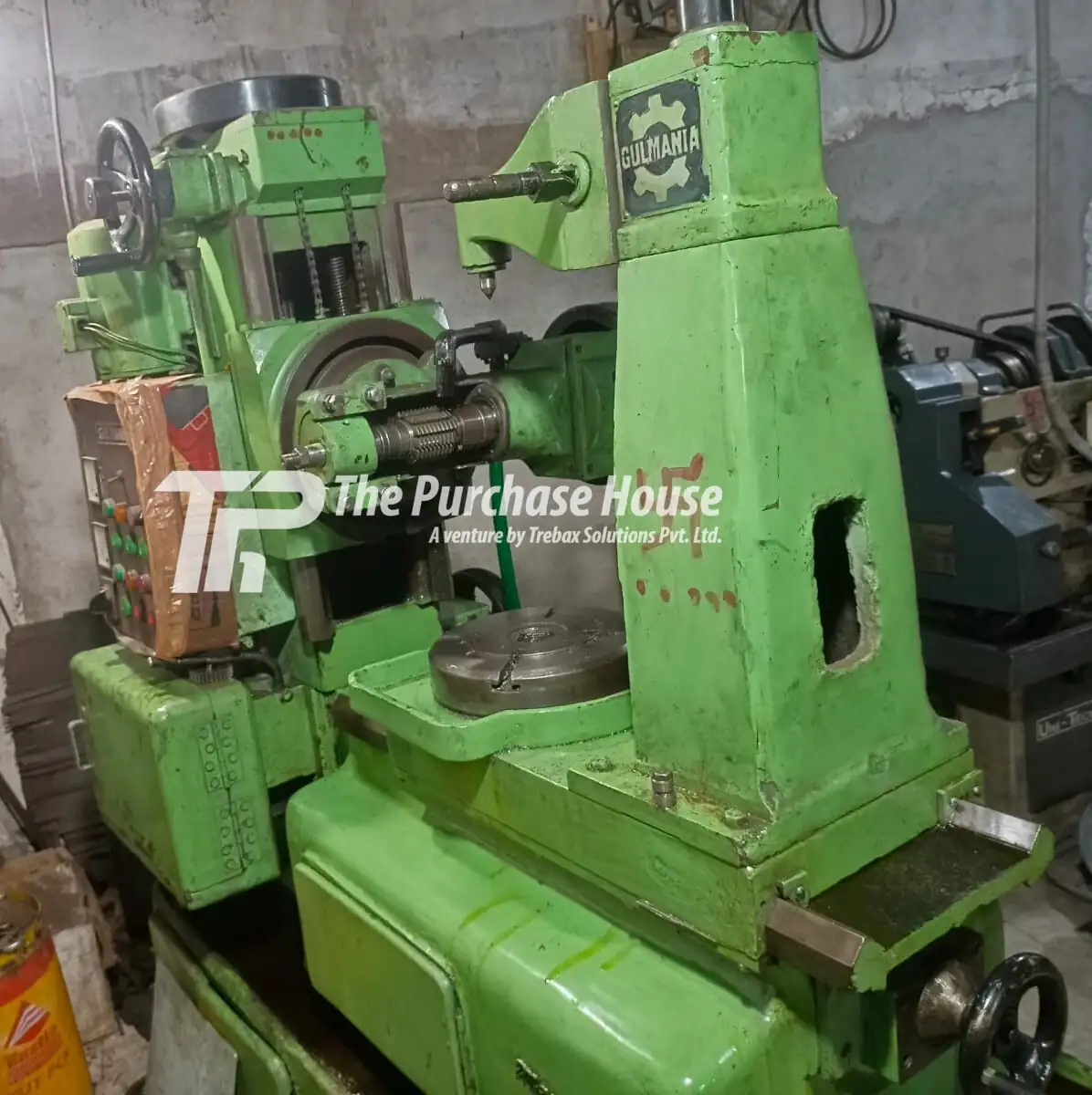 GEAR HOBBING MACHINE